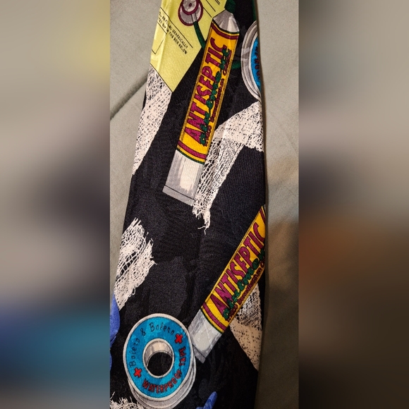 ADDICTION Necktie Tie Medical Dr Nurse 1st Responders 100% Silk First Aid - Picture 2 of 5